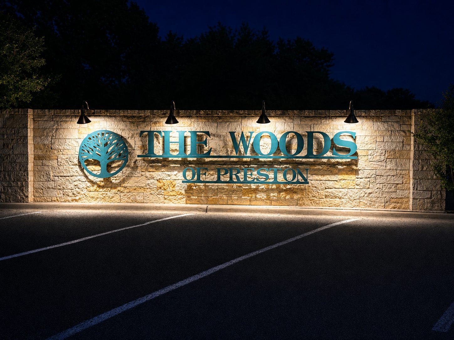 Another view of commercial lighting on The Woods of Preston monument sign
